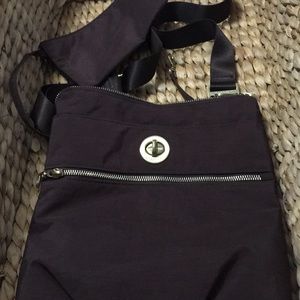 BAGGALINI CROSSBODY PURSE WITH KEY CHAIN/COINPURSE
